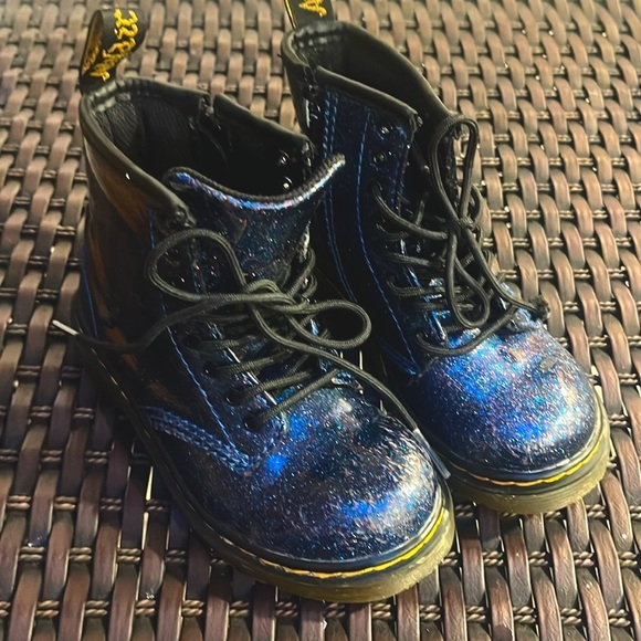 Toddler size 9 Dr Martens 1460 glitter cosmo boot-excellent condition - Picture 1 of 13